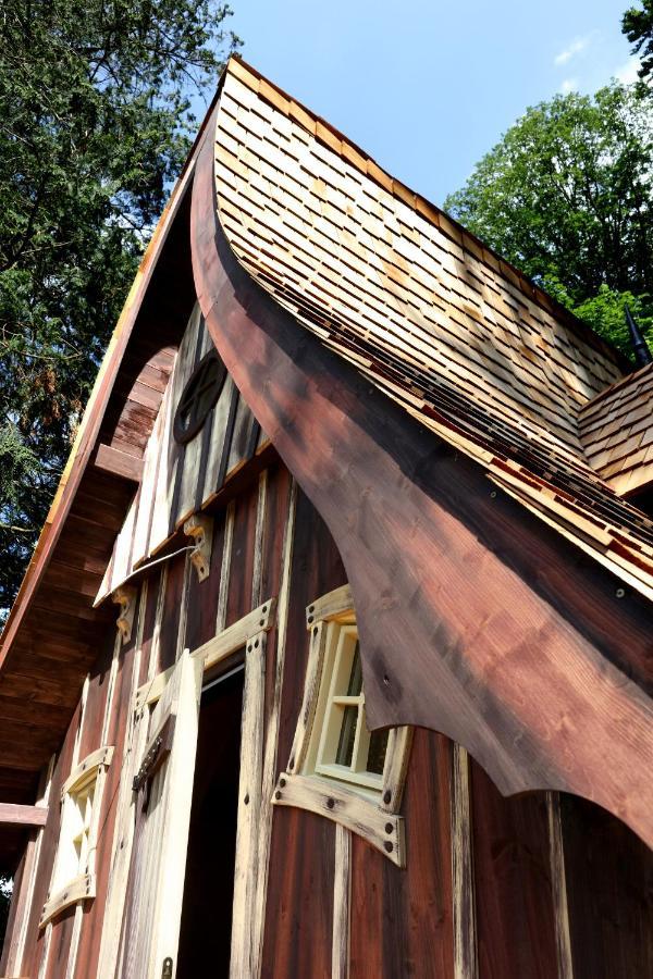 Hexenhaeuschen Am Waldrand Villa Annweiler am Trifels Dış mekan fotoğraf